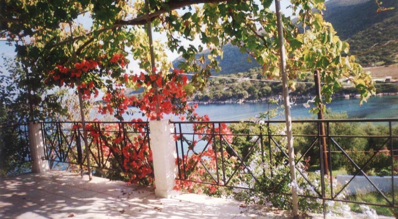 Athéras Villa Errieta מראה חיצוני תמונה